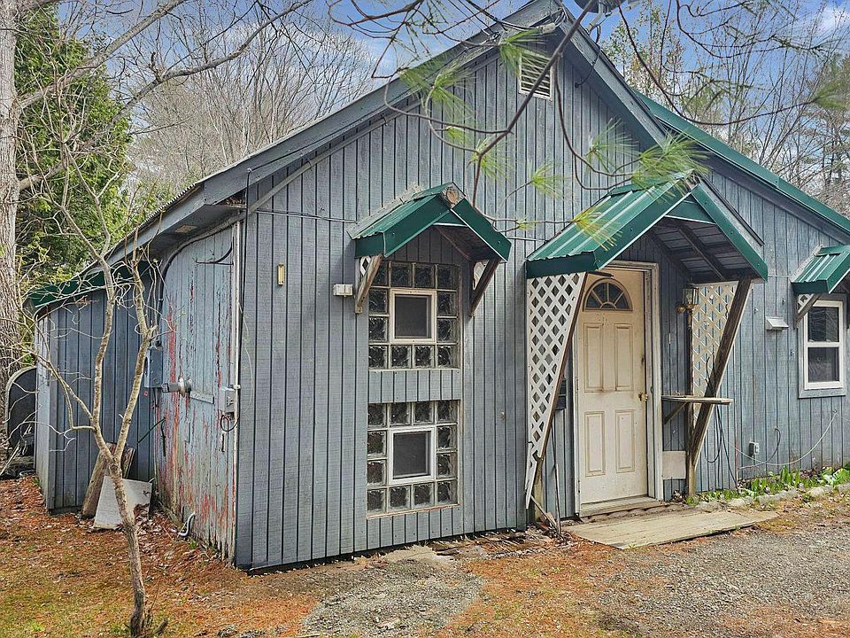 1st image of 260 Pond Road
