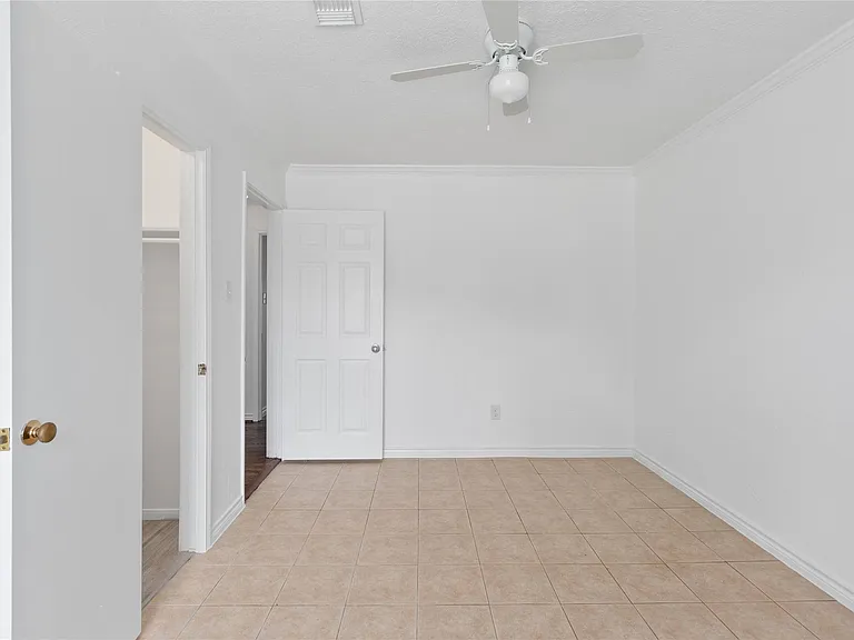 500 Shirleen Dr — Photo 25