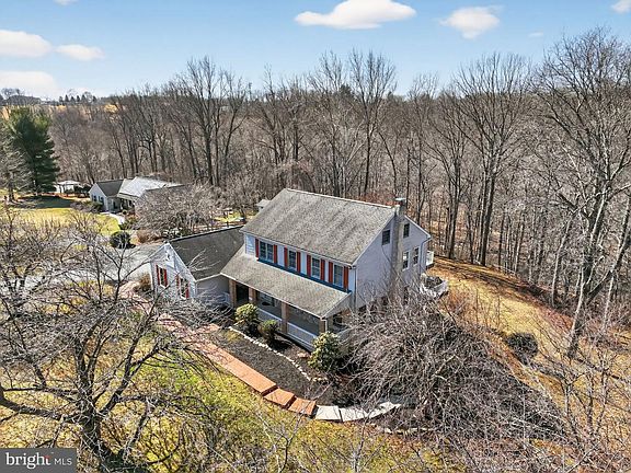 4th image of 129 Freedom Valley Cir