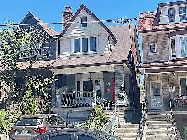 29 Appleton Ave — Photo 1
