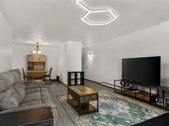 2nd image of 50 Whitcomb Cir Unit 5