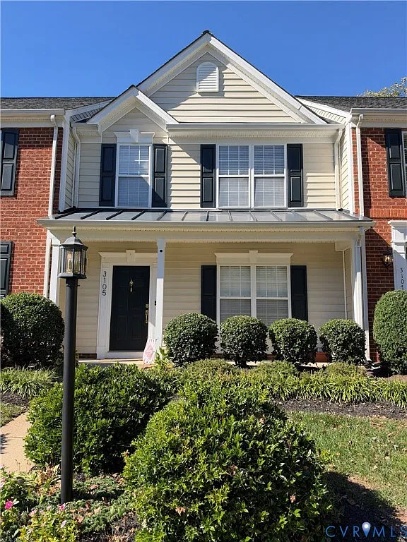 3 bed, 2.5 bath, 1584 sqft, $2,500 — Photo 2