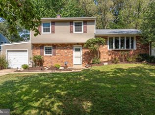16 Severndale Rd, Severna Park, MD 21146