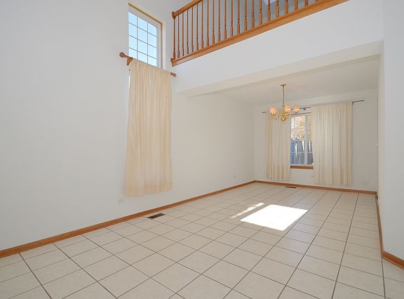 2nd image of 1320 Kensington Dr