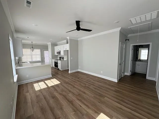 444 Bellingham Dr NE — Photo 8