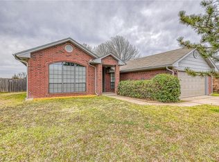 1917 Rising Hill Dr, Norman, OK 73071