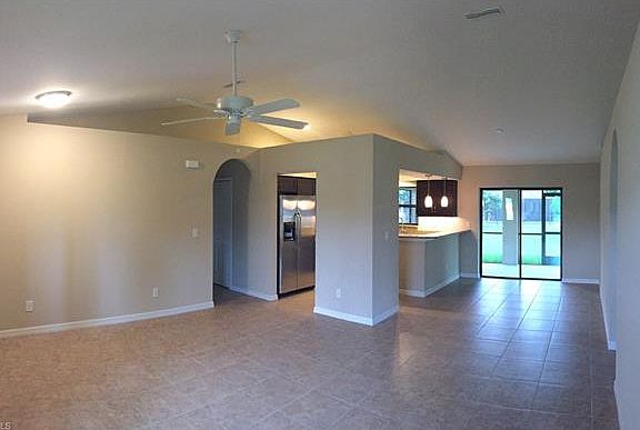 4th image of 2113 SE 14th Ter