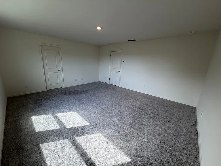 303 Hyde Park — Photo 12