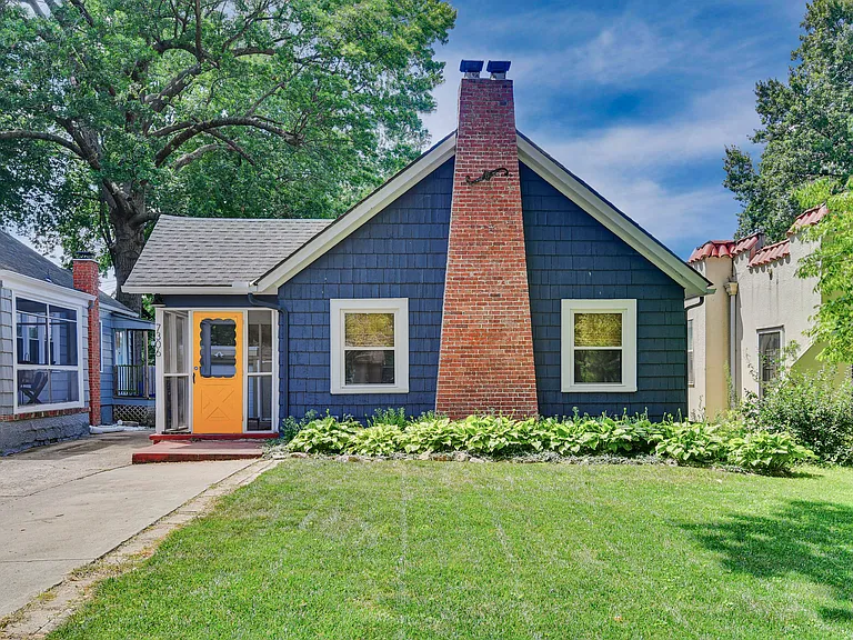 7306 Main St — Photo 20