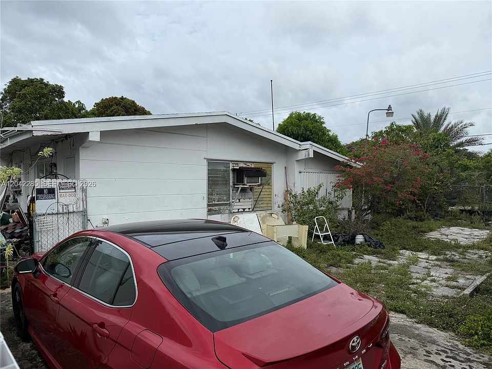 1st image of 16225 NE 2nd Ave