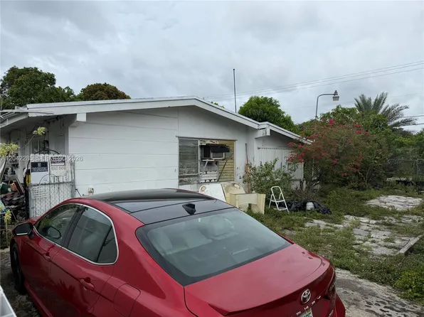16225 NE 2nd Ave, Miami, FL 33162