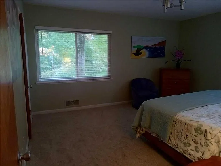 1224 Poplar Grove Dr NE — Photo 10