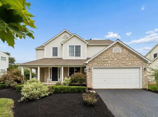 7383 Fairfield Lakes Dr, Powell, OH 43065