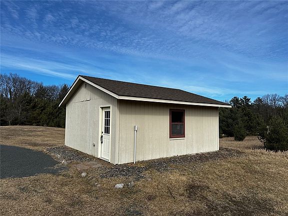 3rd image of 16921 W County Hill Road