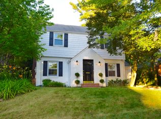 49 Hampshire Rd, Great Neck, NY 11023