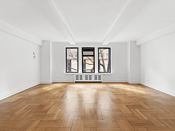 5th image of 111 E 88th St APT 4B