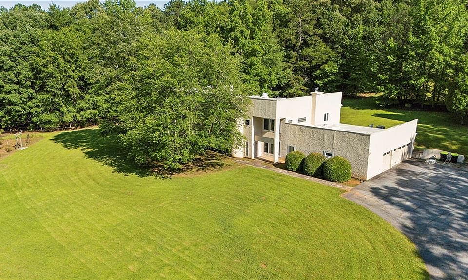 1st image of 110 Bridger Point Rd