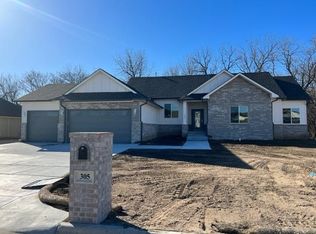 305 E River Birch St, Haysville, KS 67060