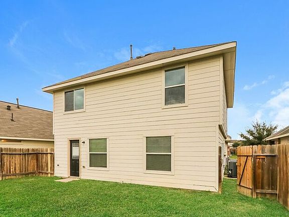 3rd image of 5535 Amelia Plantation Dr