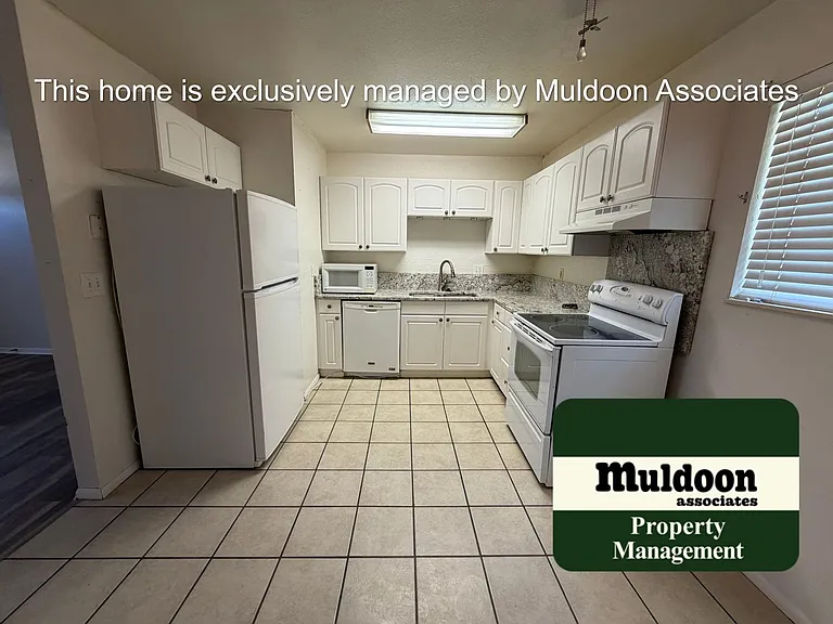 4430 Drummond Cir — Photo 7