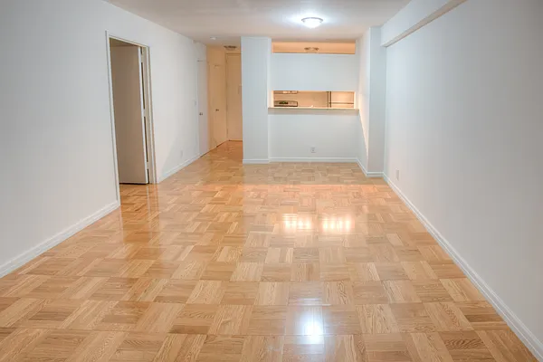 Rented by Jack Resnick & Sons | media 37