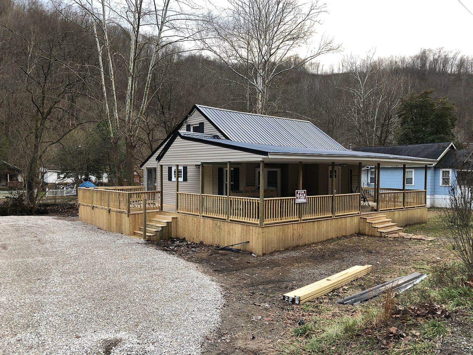 2707 Lens Creek Rd, Hernshaw, WV 25107 Zillow