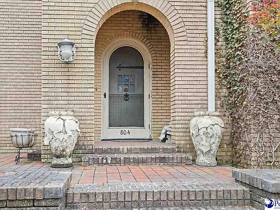 3rd image of 804 W Palmetto St