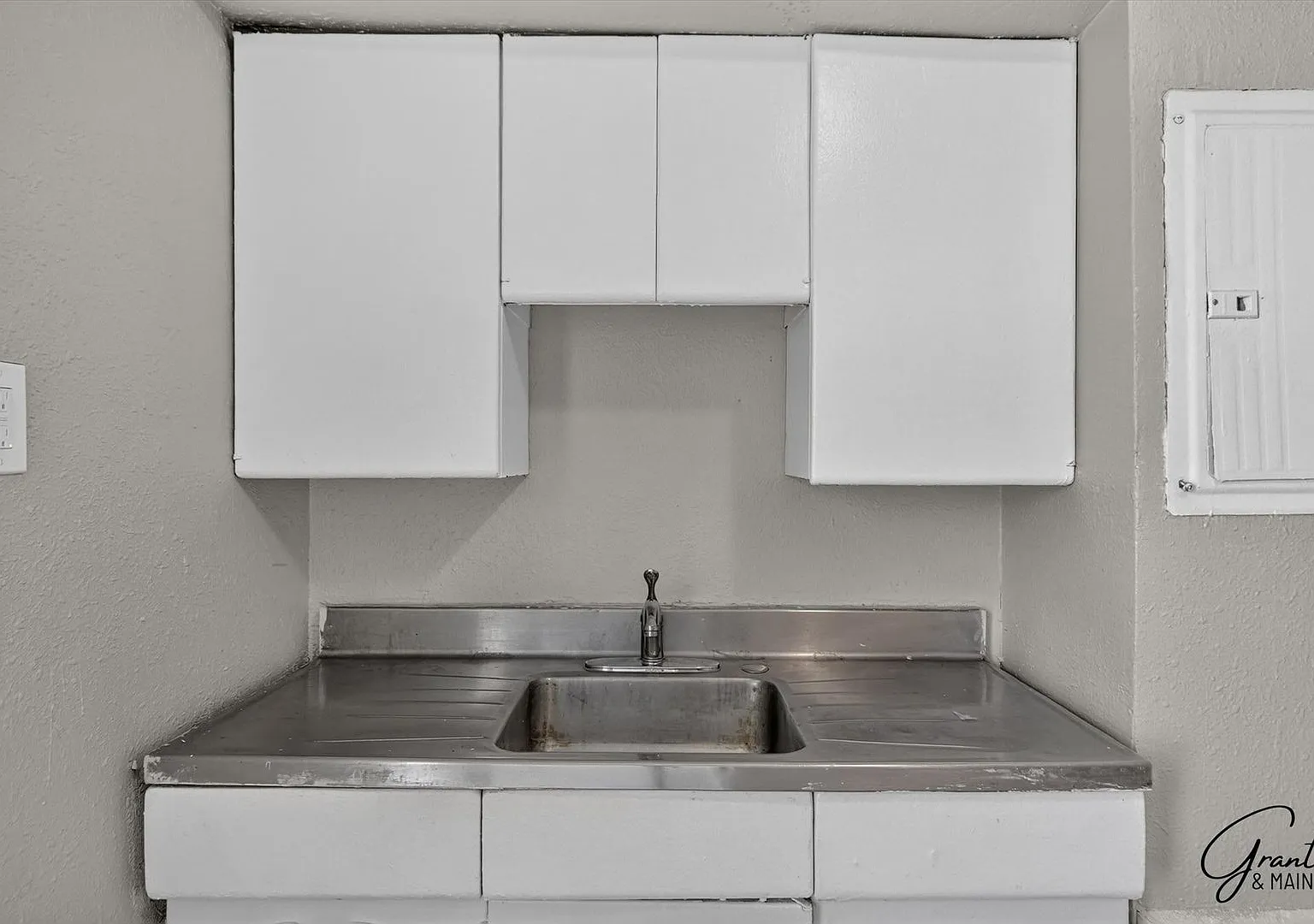13528 Ardmore - 13529 Ardmore LLC — Photo 3