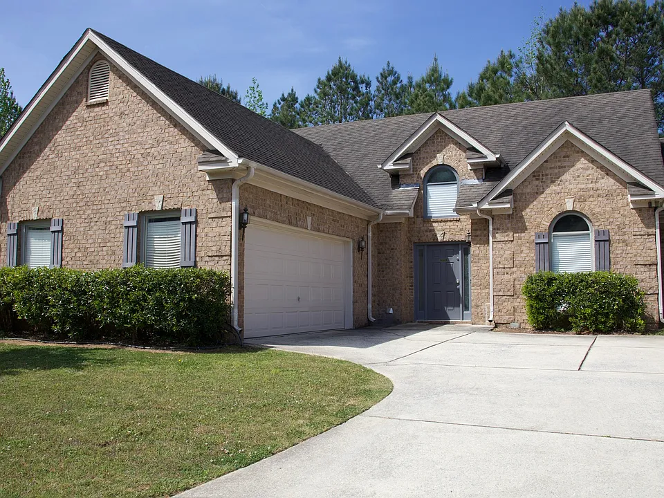 782 Forest Lakes Dr