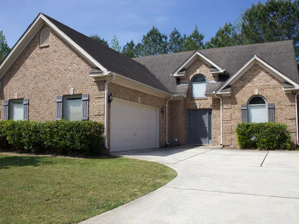 782 Forest Lakes Dr, Sterrett, AL 35147