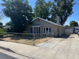 303 Wilson Ave, Bakersfield, CA 93308