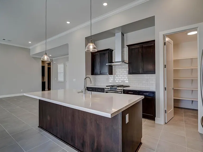 924 Solarium Dr — Photo 19