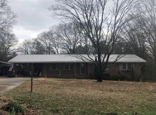 980 Delmont Dr, Gadsden, AL 35904