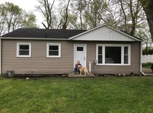 29 Hill Dr, Crystal Lake, IL 60014