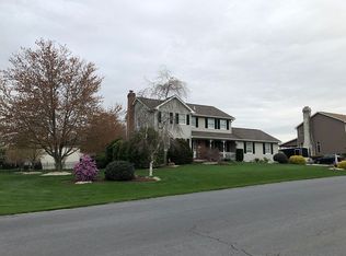 231 Longwood Dr, Bethlehem, PA 18020