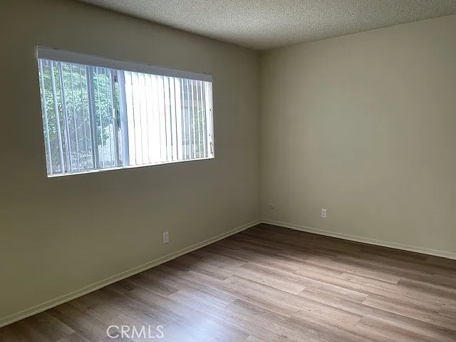 545 N Holliston Ave #5 — Photo 6