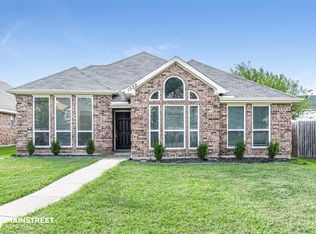 1529 Allen Ct, Cedar Hill, TX 75104