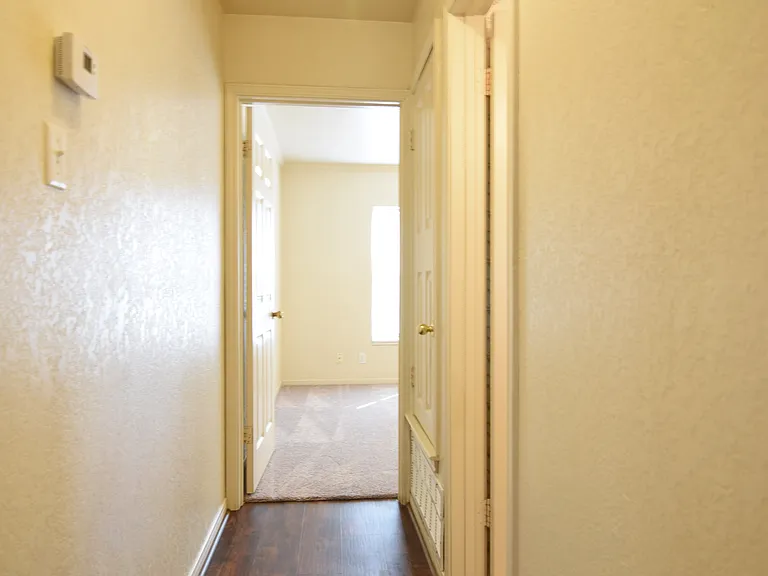 4201 Carolyn Dr — Photo 18