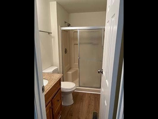 4th image of 26 Martinique Cir
