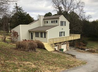 316 Island View Ln, Knoxville, TN 37924