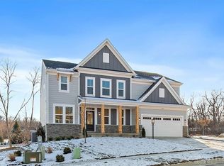 2599 Golden Leaf Dr, Dayton, OH 45431