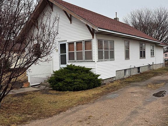 5th image of 304 Highway 30 Rd