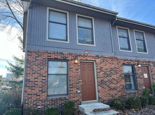 6903 Cooper Rd, Westerville, OH 43081