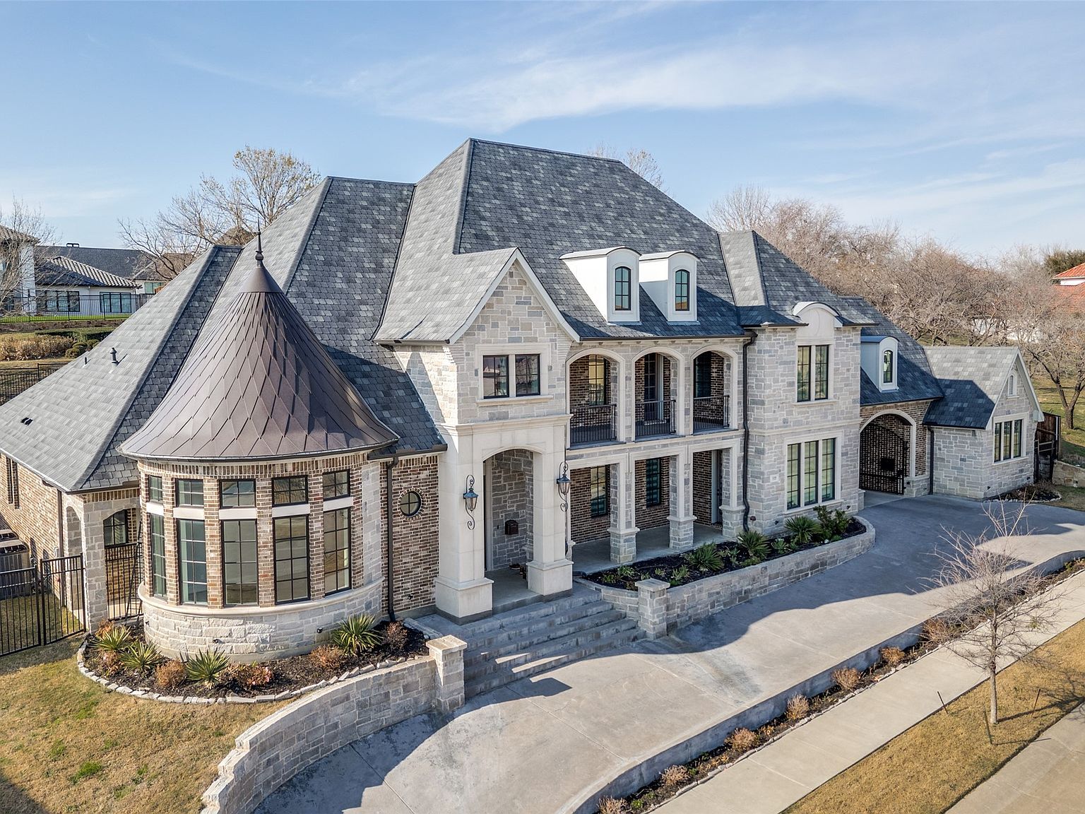 1116 Excalibur Blvd