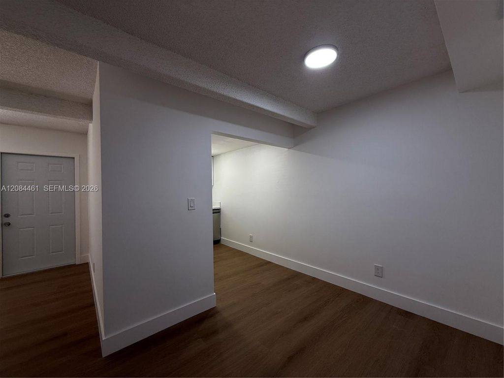1005 S Flagler Ave APT 810, photo 5
