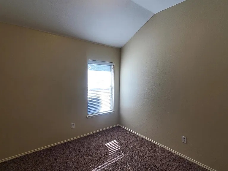1019 Rumley Rd — Photo 12