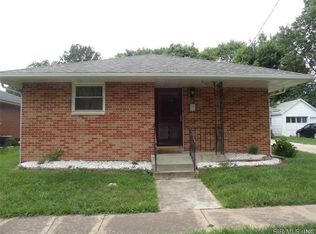 243 S Buhrman St, Nashville, IL 62263