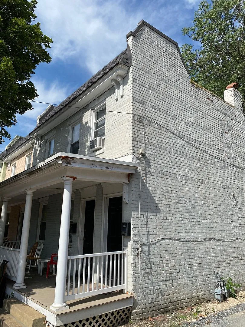 14 S Plum St — Photo 1