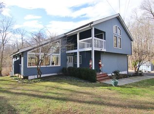 102 Gun Club Rd, Stamford, CT 06903