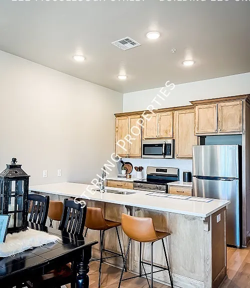 222 McCullough St #228 — Photo 12